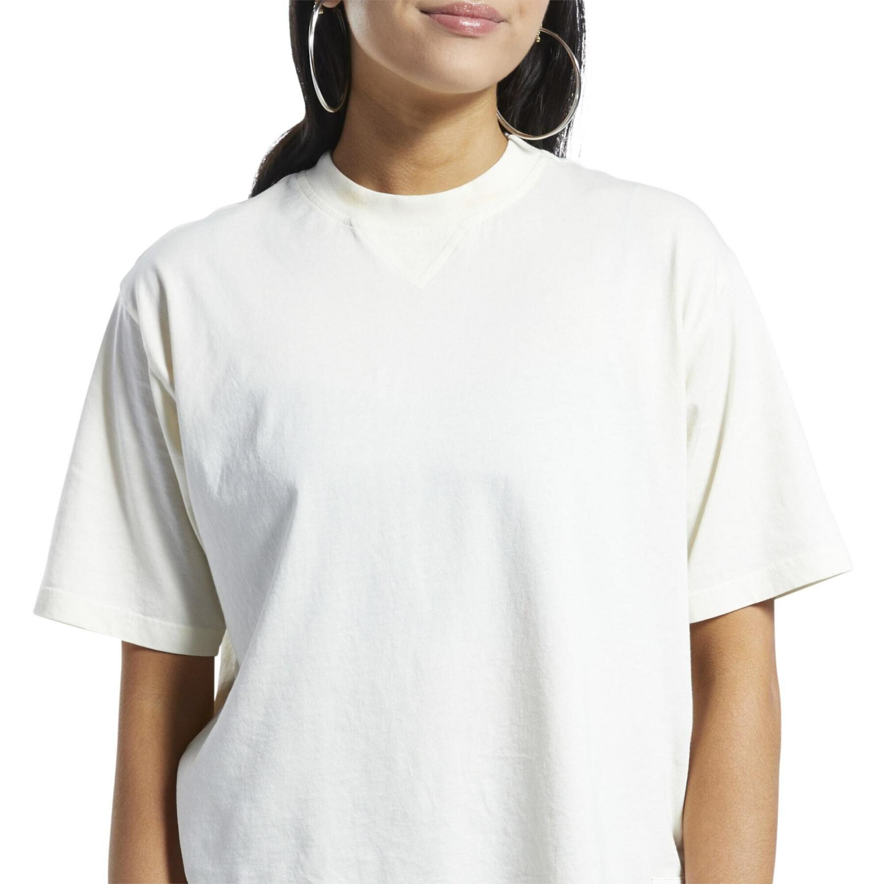 Camiseta de mujer de corte recto y tinte natural Reebok Classics