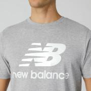 Camiseta New Balance essentials stacked logo